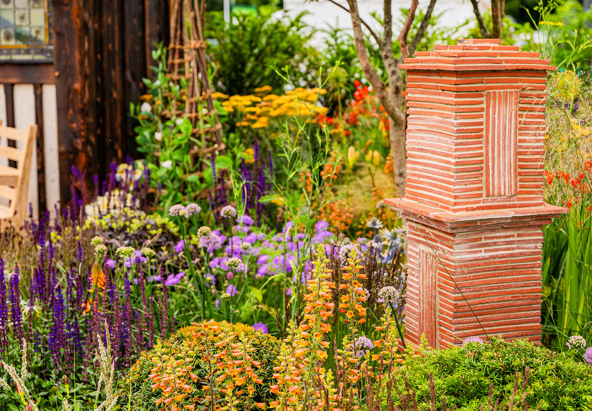 linium brick Arts and Crafts sculptures at RHS Tatton Park 2024